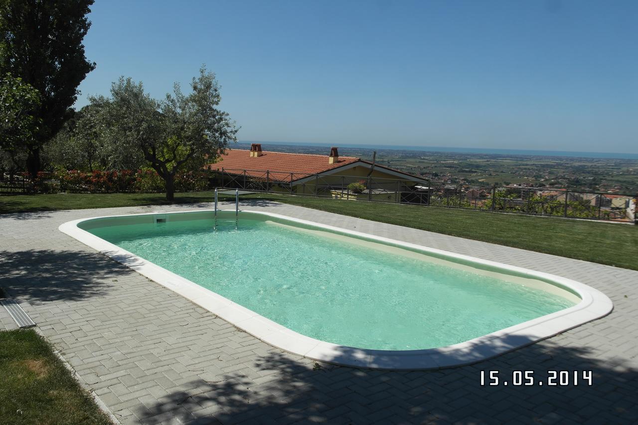 Agriturismo La Vite E Gli Ulivi Ariccia Exterior photo