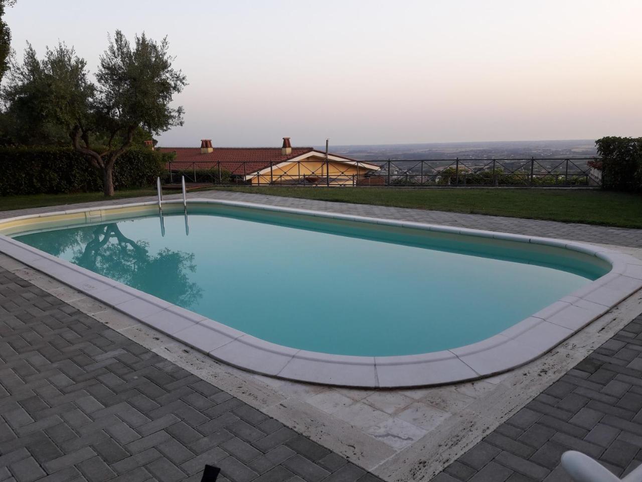 Agriturismo La Vite E Gli Ulivi Ariccia Exterior photo